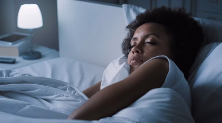 Nuits étouffantes : comment préserver votre sommeil et protéger votre santé malgré la chaleur